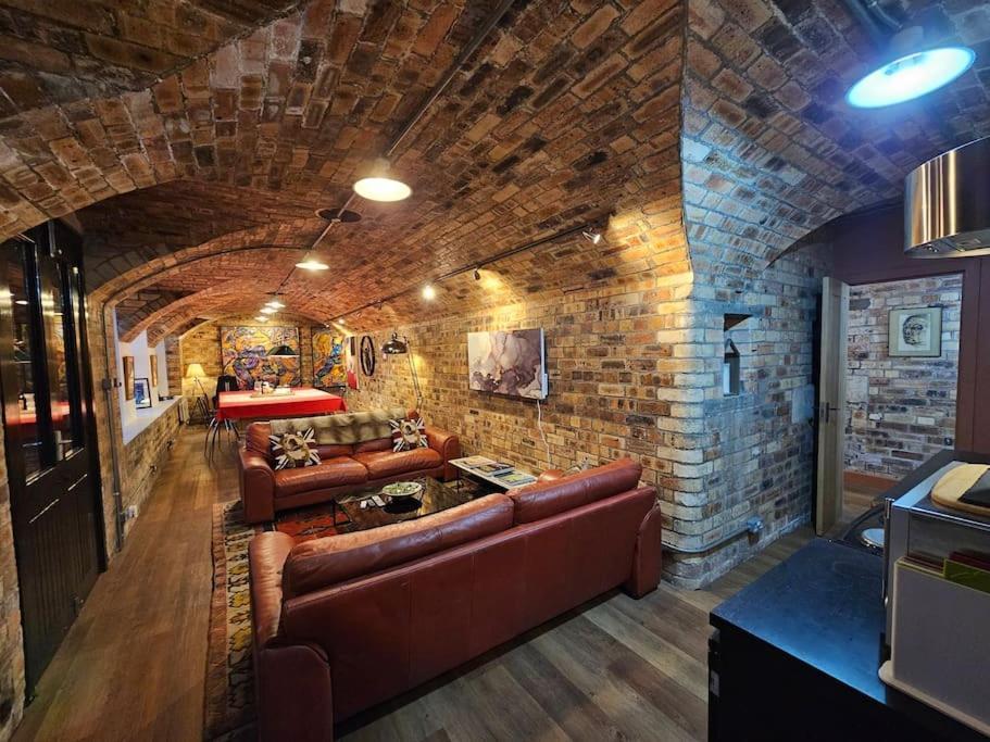הוילה נורת' קווינספרי The Armoury: Stylish Ww1 Bunker מראה חיצוני תמונה